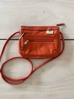Tiganello Pebbled Leather Crossbody Bag - Terracotta Orange